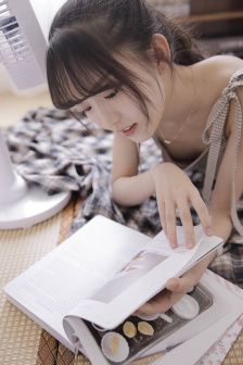 男生GAY自慰脱裤子出精